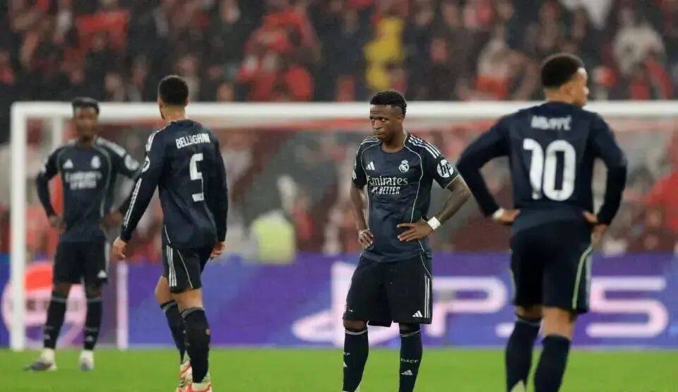 还记得吗，上一支一个月内和皇马三次交手的球队是谁？